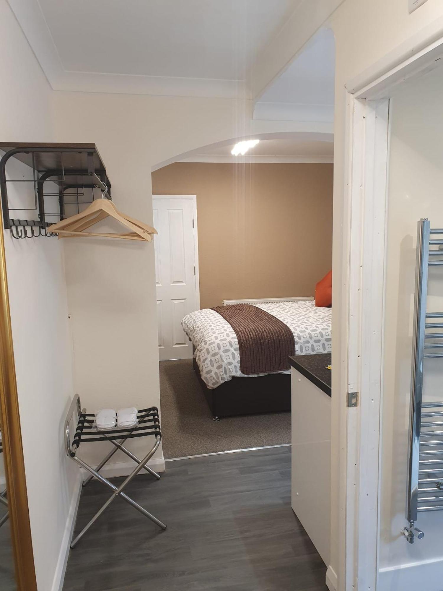 Apartment Self Contained *